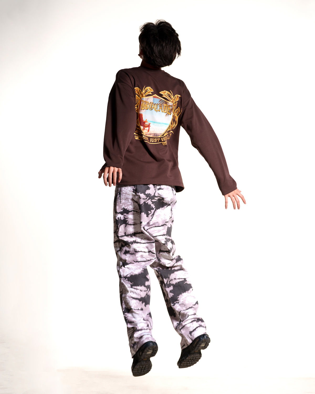 ELITE SWEATSHIRT (BROWN)
