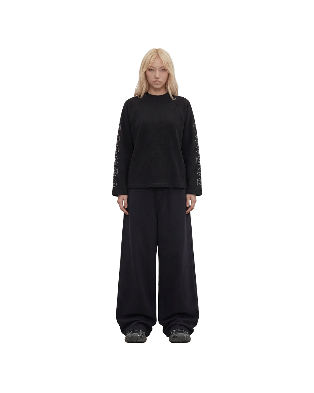 CROSSOVER RAGLAN SWEATSHIRT BLACK
